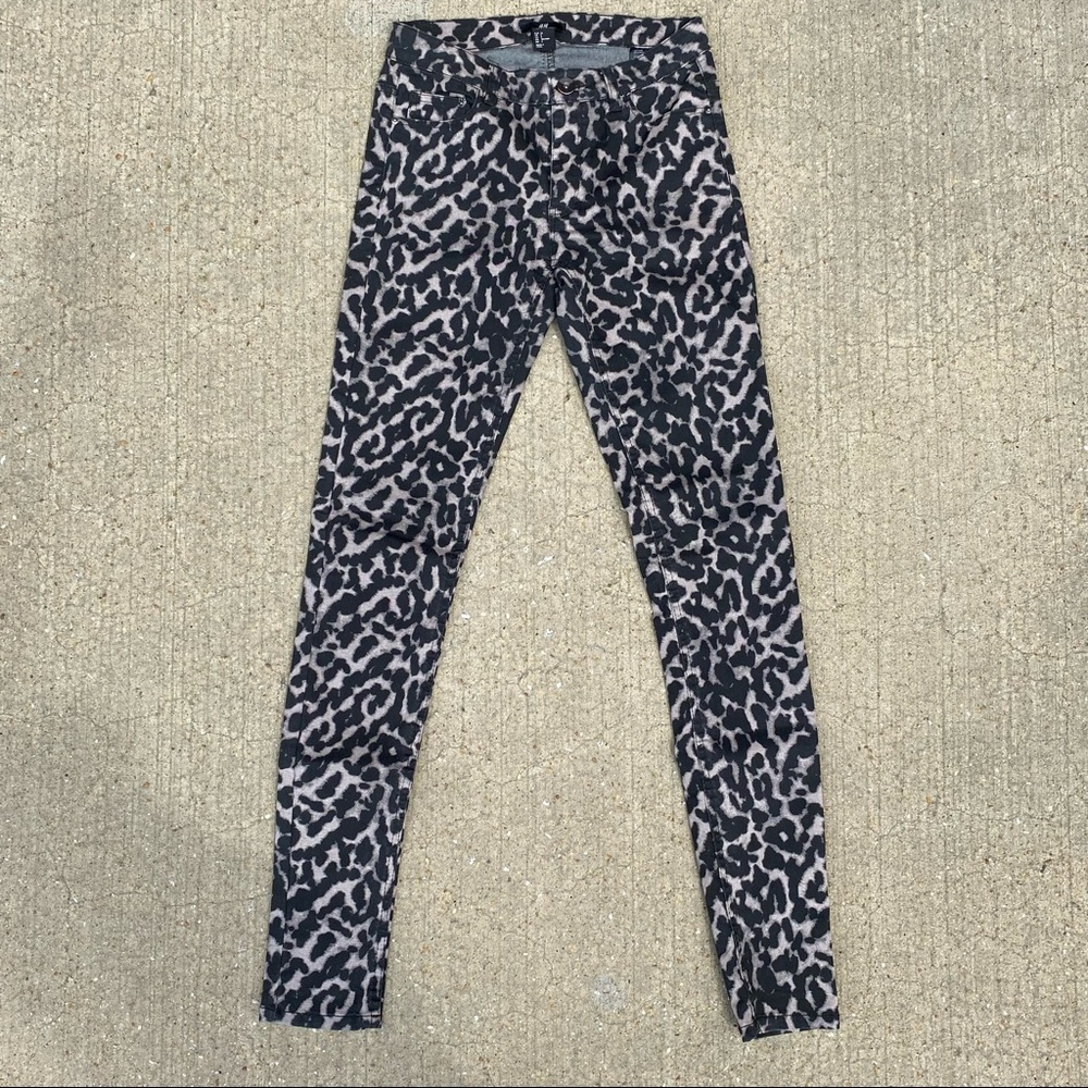 H&M Cheetah denim pant